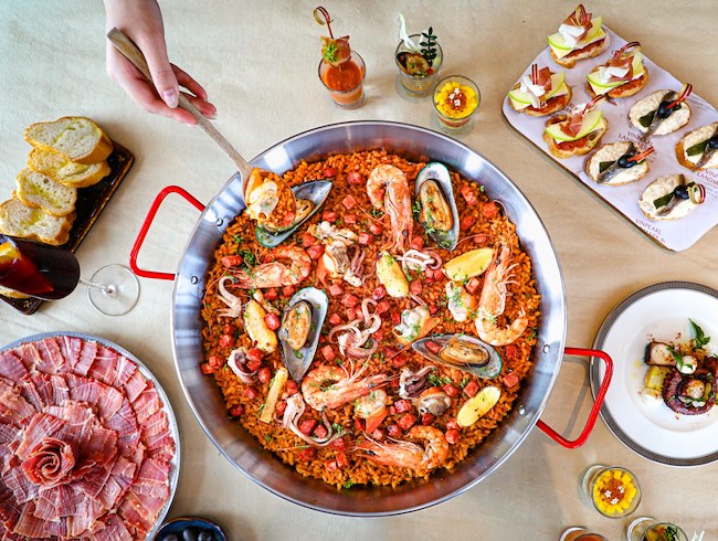 Hola Saigon: Đại tiệc Hải sản đậm chất Tây Ban Nha tại Sky Buffet @ Landmark 81